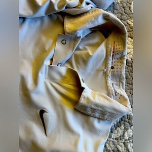 Tiger woods large golf shirt